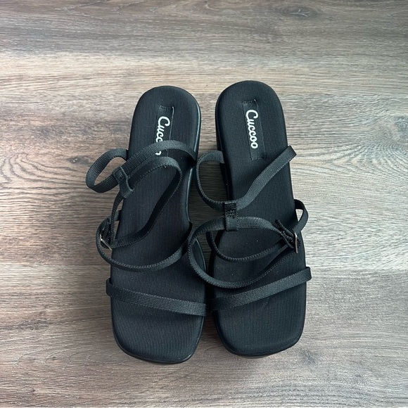 Black Platform Sandals - Picture 4 of 5